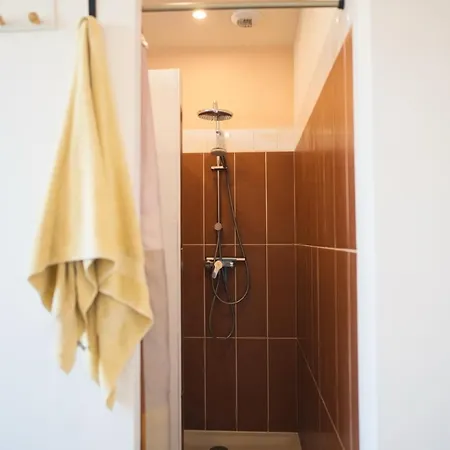 La Ruche - L'auberge Qui Relie * Aouste-sur-Sye