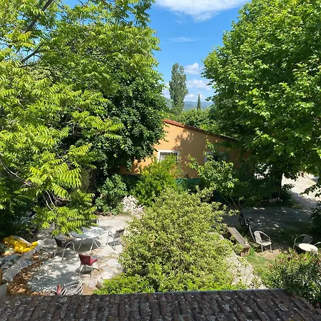 Hostel La Ruche - L'auberge Qui Relie Aouste-sur-Sye